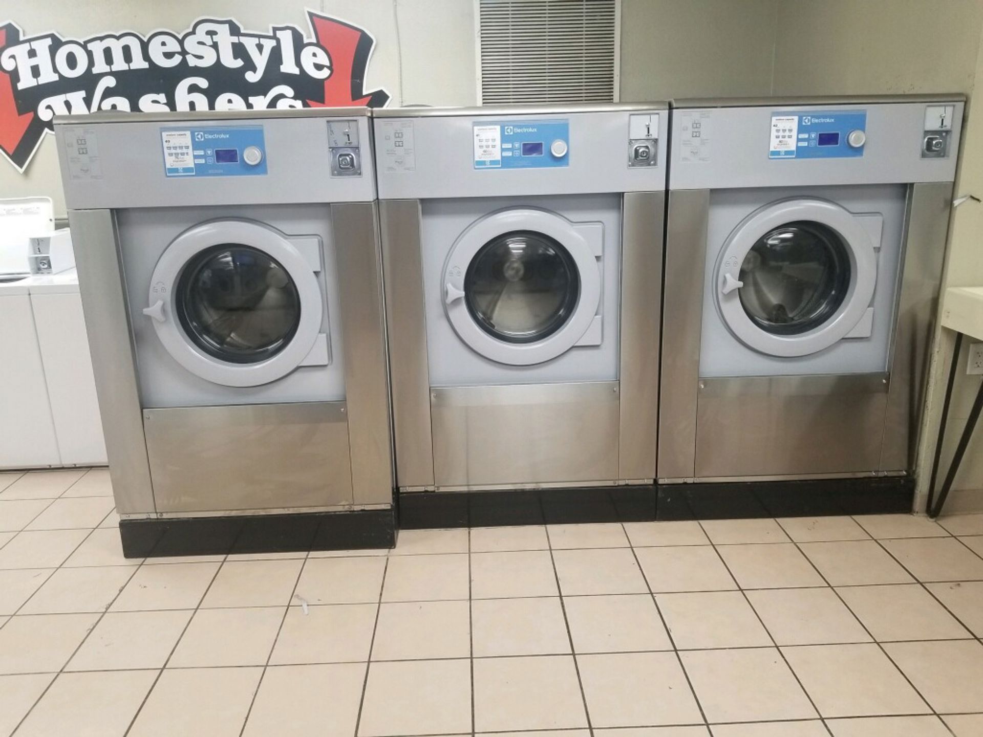Servicio De Lavandería En 65673, MO