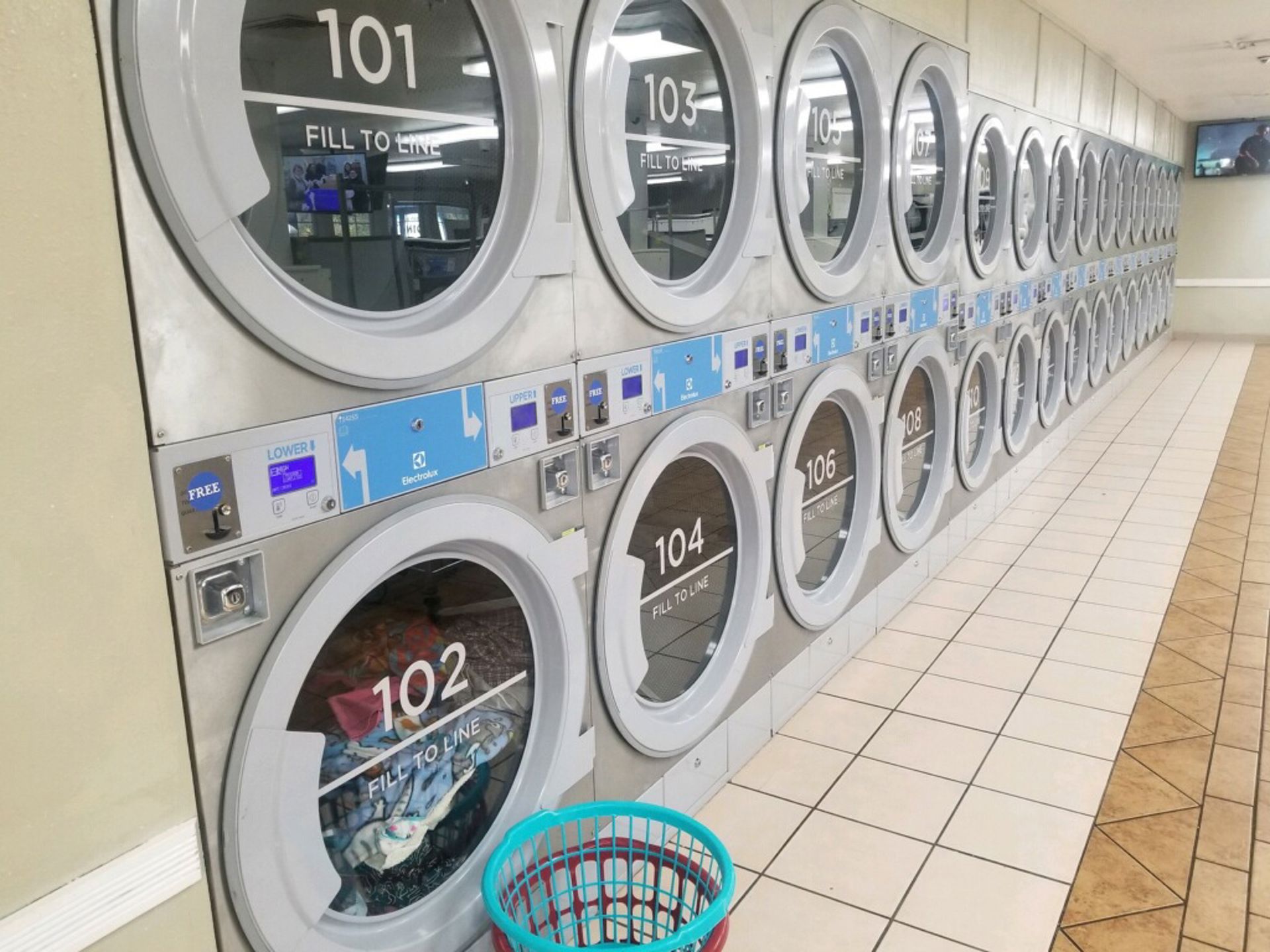 65726 Laundromat